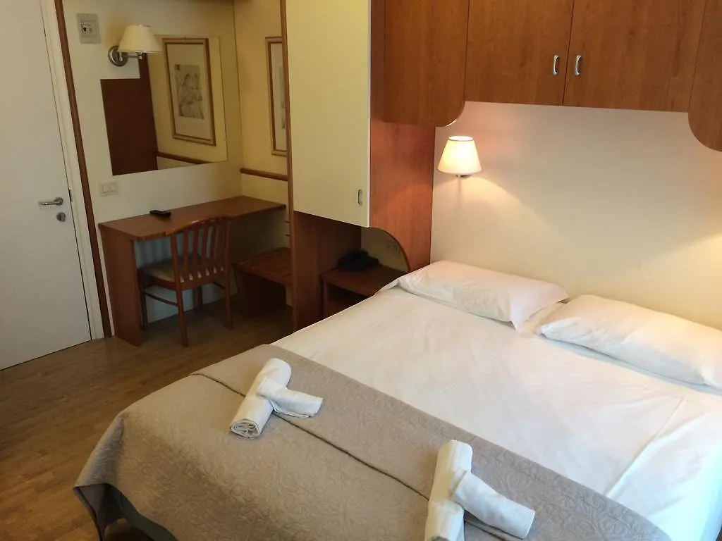 ***  Hotel Stella D'Oro Τζεσόλο Λίντο Ιταλία